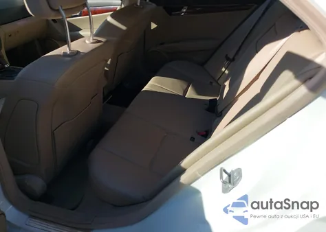 2011 Mercedes-Benz C 300 Luxury 4Matic/Sport 4Matic z USA, uszkodzony, nr VIN WDDGF8BB3BR183540